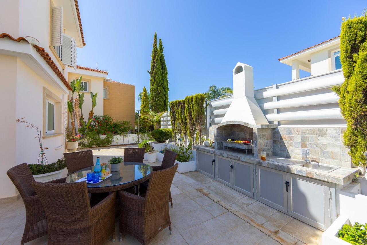 Protaras Sunrise Zen Seafront Villa Exterior photo