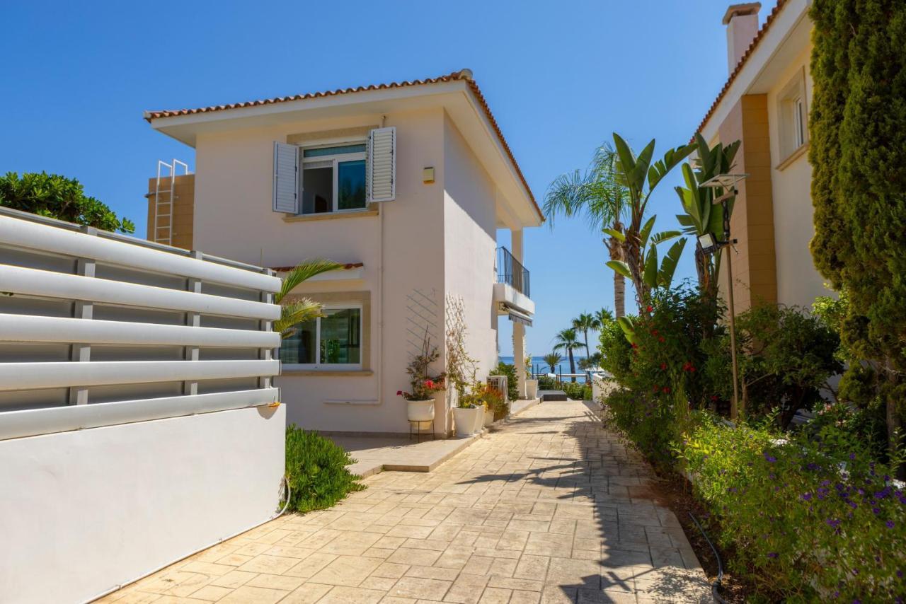 Protaras Sunrise Zen Seafront Villa Exterior photo